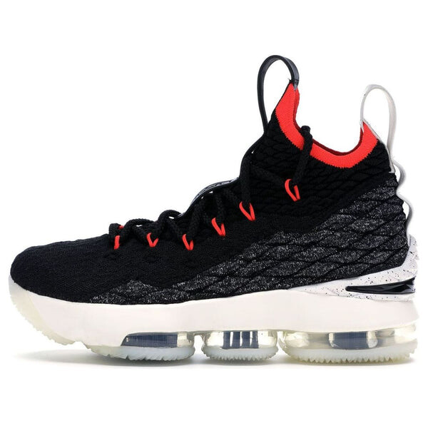 

Кроссовки леброн 15 Nike, черный