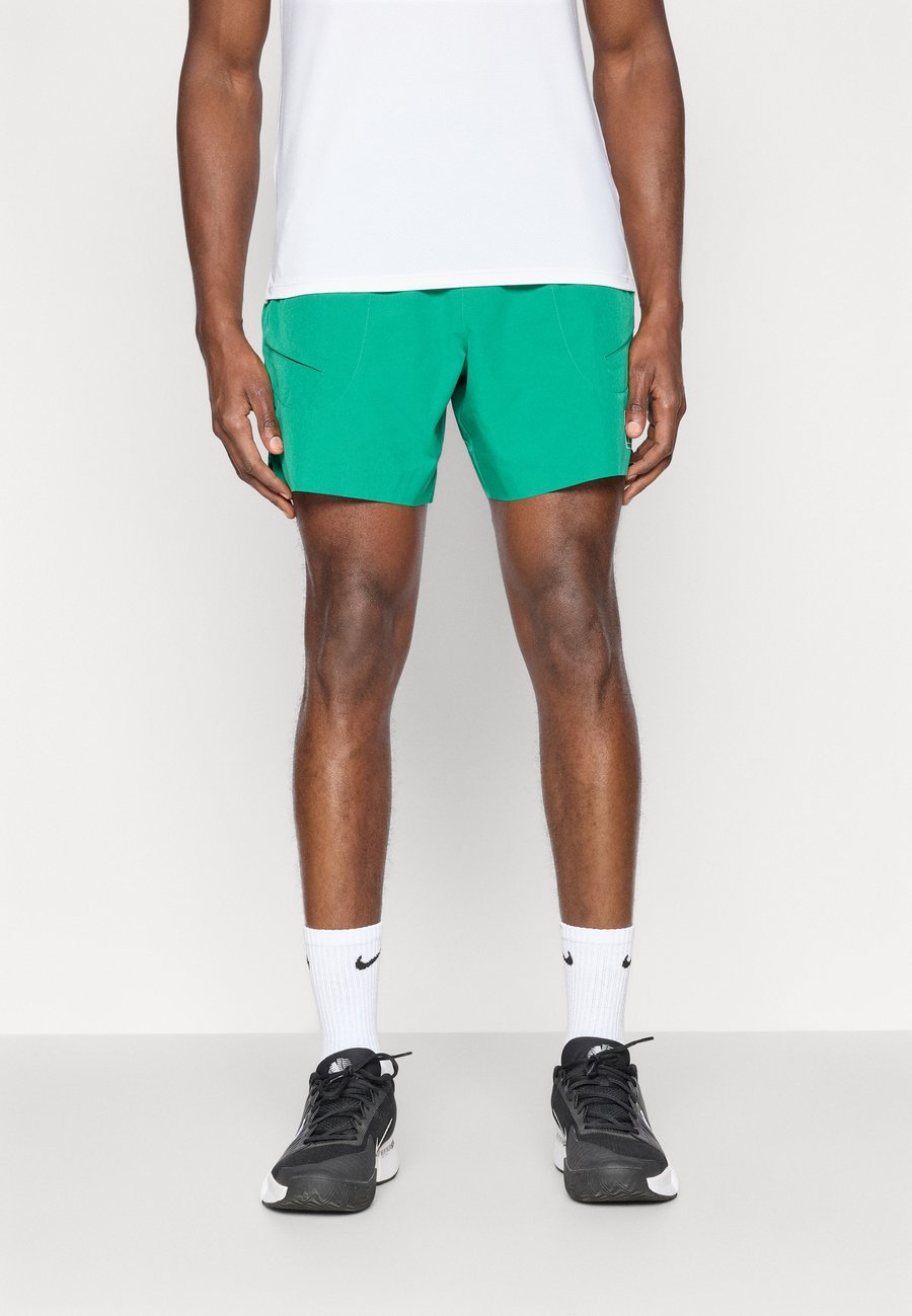 

Спортивные шорты Nike Performance NIKECOURT ADVANTAGE SHORT, Malachite/White/Green