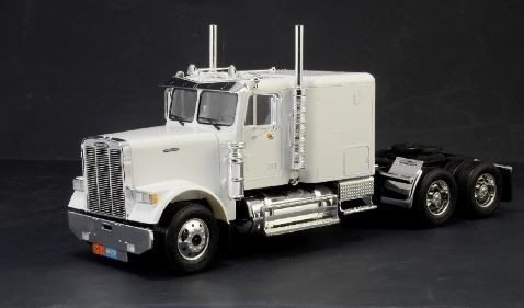 

Italeri, Freightliner Fld 120 Classic, Пластиковая модель, 12+