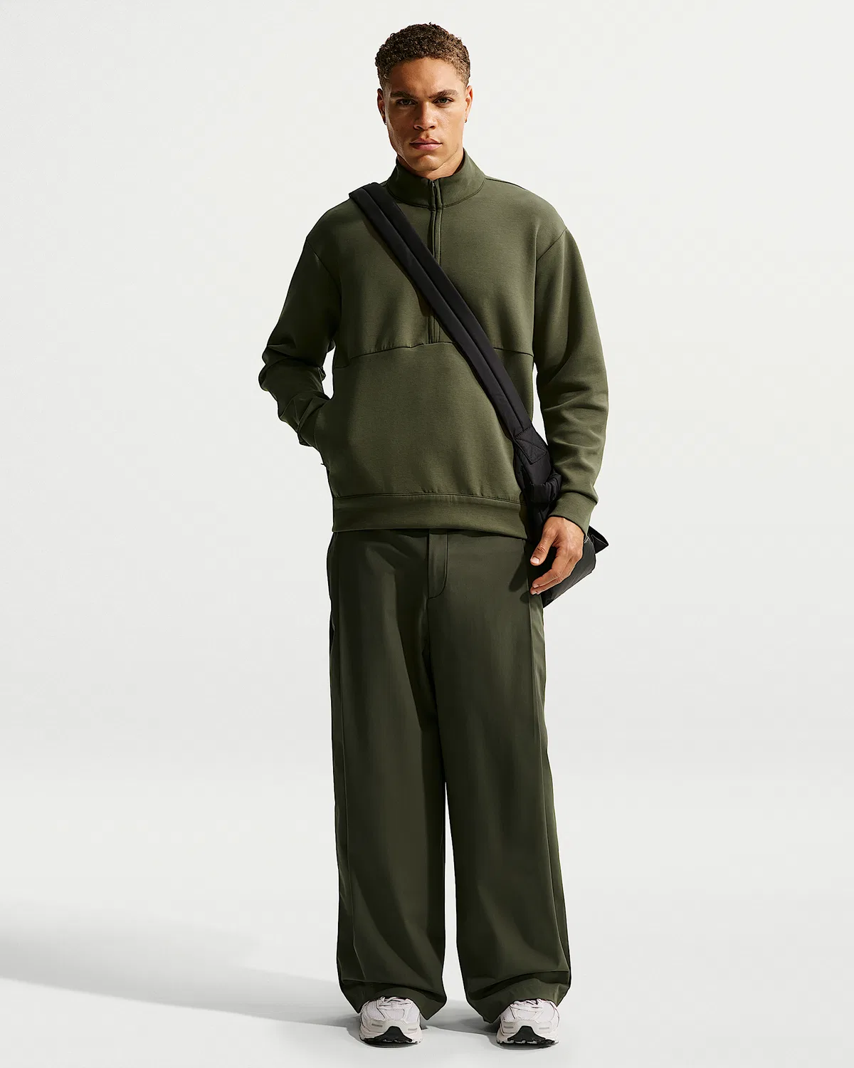 Мужская футболка с половинной молнией Nike 24.7 ImpossiblySoft Dri-FIT, Cargo Khaki/Sequoia — фото 4