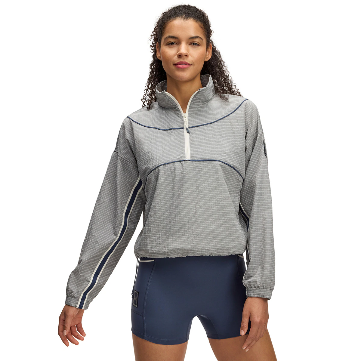 

UA Run 96 Куртка под броней женская куртка Under Armour, белый