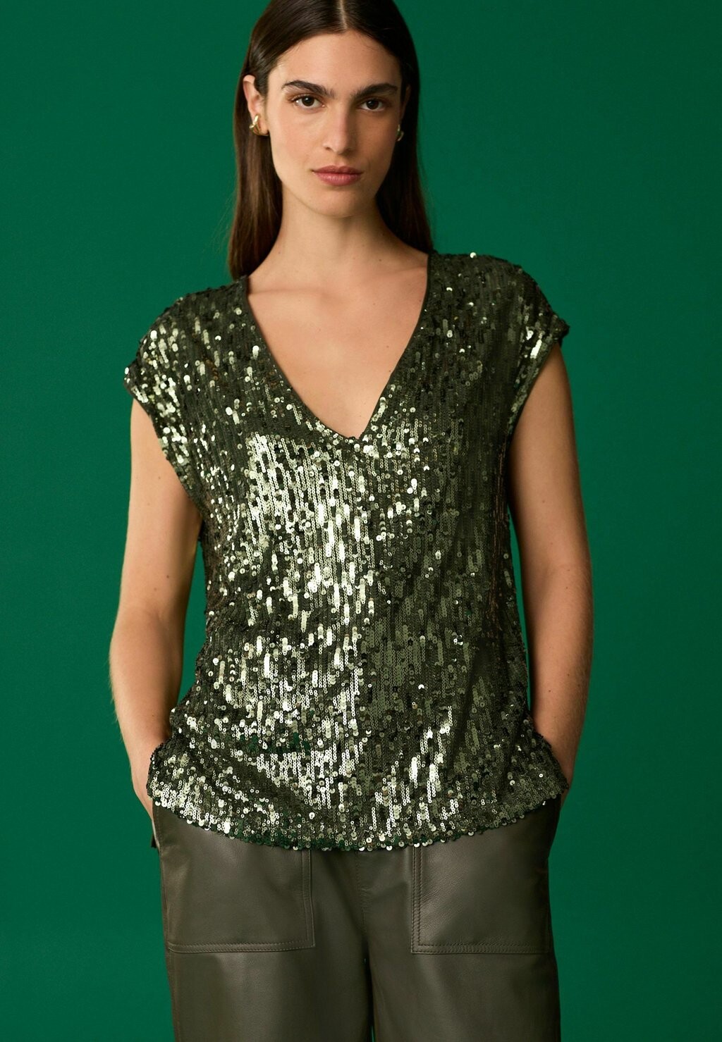 

Топ SEQUIN V-NECK SLEEVELESS REGULAR FIT Next, зеленый