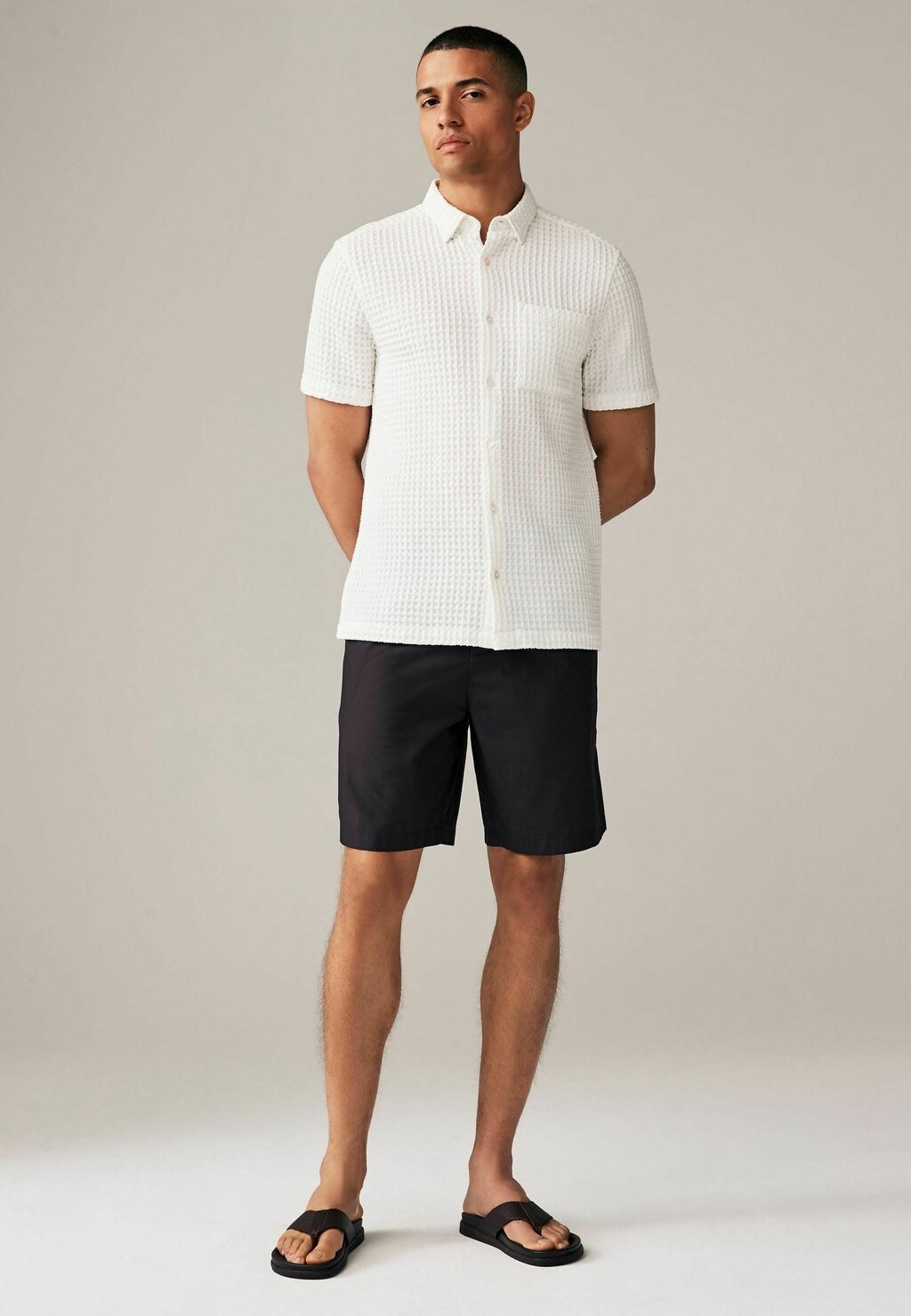 

Рубашка WAFFLE TEXTURE SHORT SLEEVE REGULAR FIT Next, белый