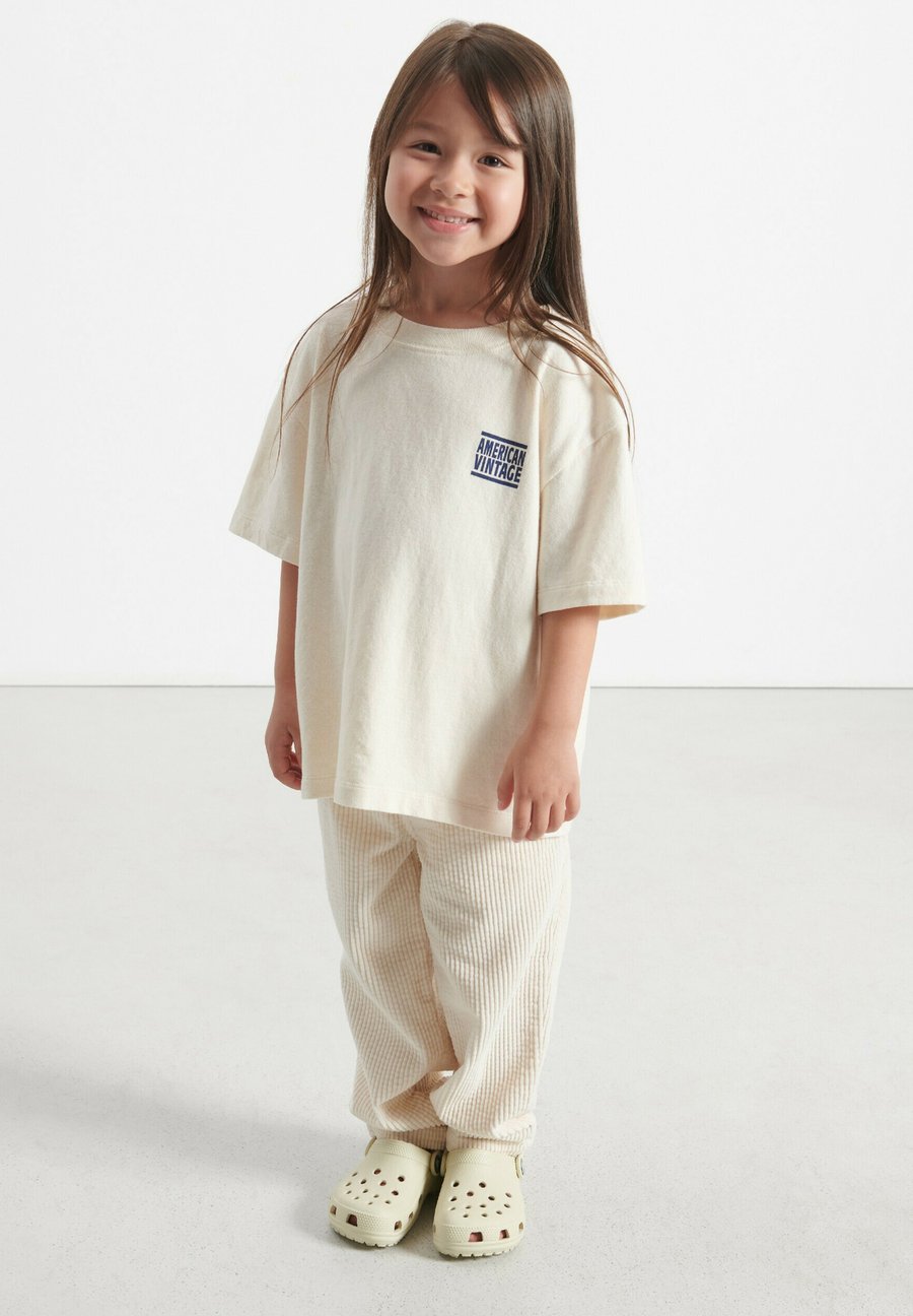 

Футболка American Vintage YKOBOW, Ecru/Off-White, Белый, Футболка American Vintage YKOBOW, Ecru/Off-White