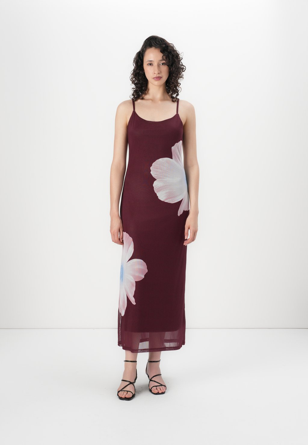 

Коктейльное/вечернее платье VMLIA DRESS Vero Moda, бургундия