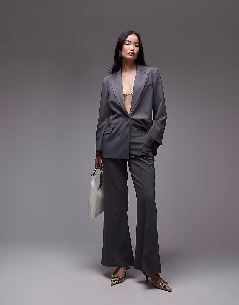 

ASOS DESIGN брюки-клеш строгого покроя в цвете древесного угля