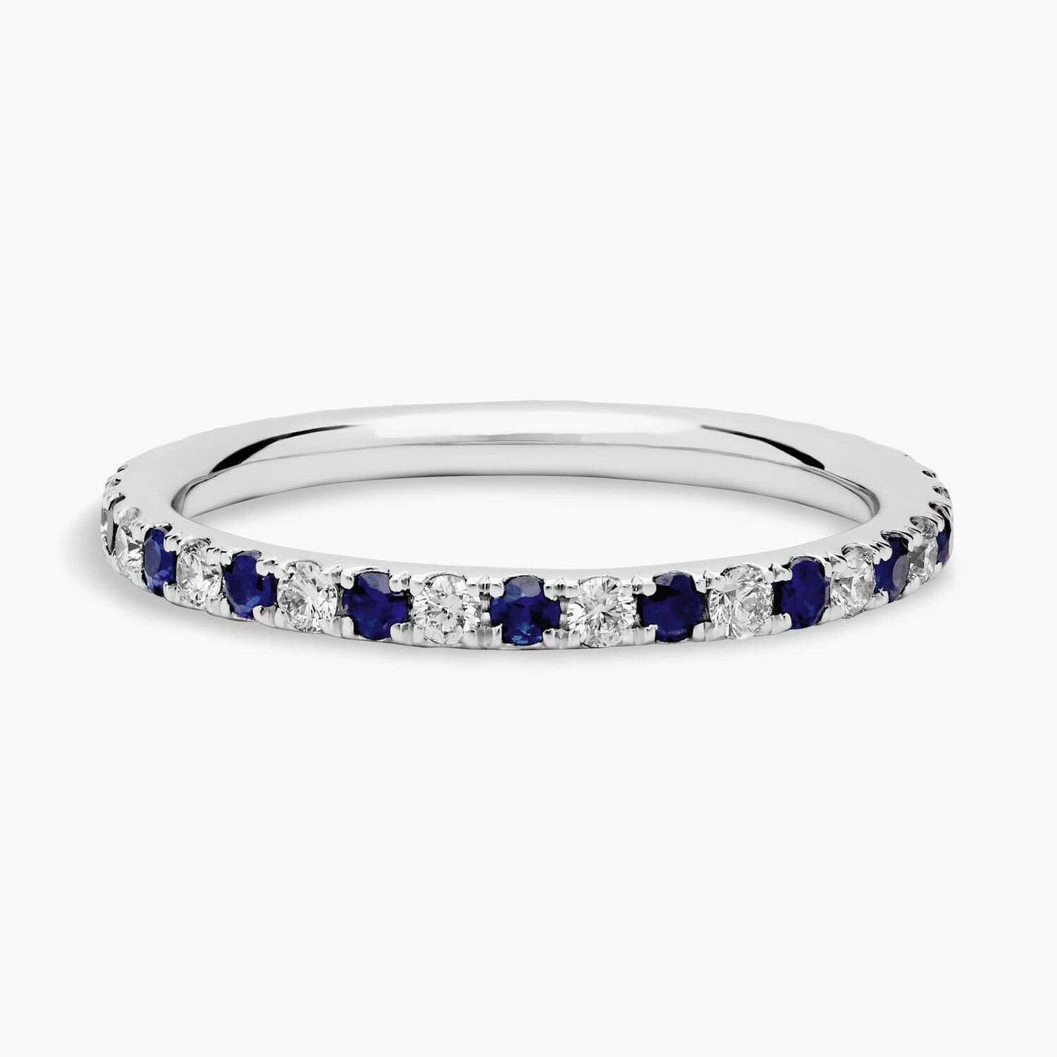 

Кольцо Riviera Pavé с сапфирами и бриллиантами Eternity из платины (1,5 мм) Blue Nile