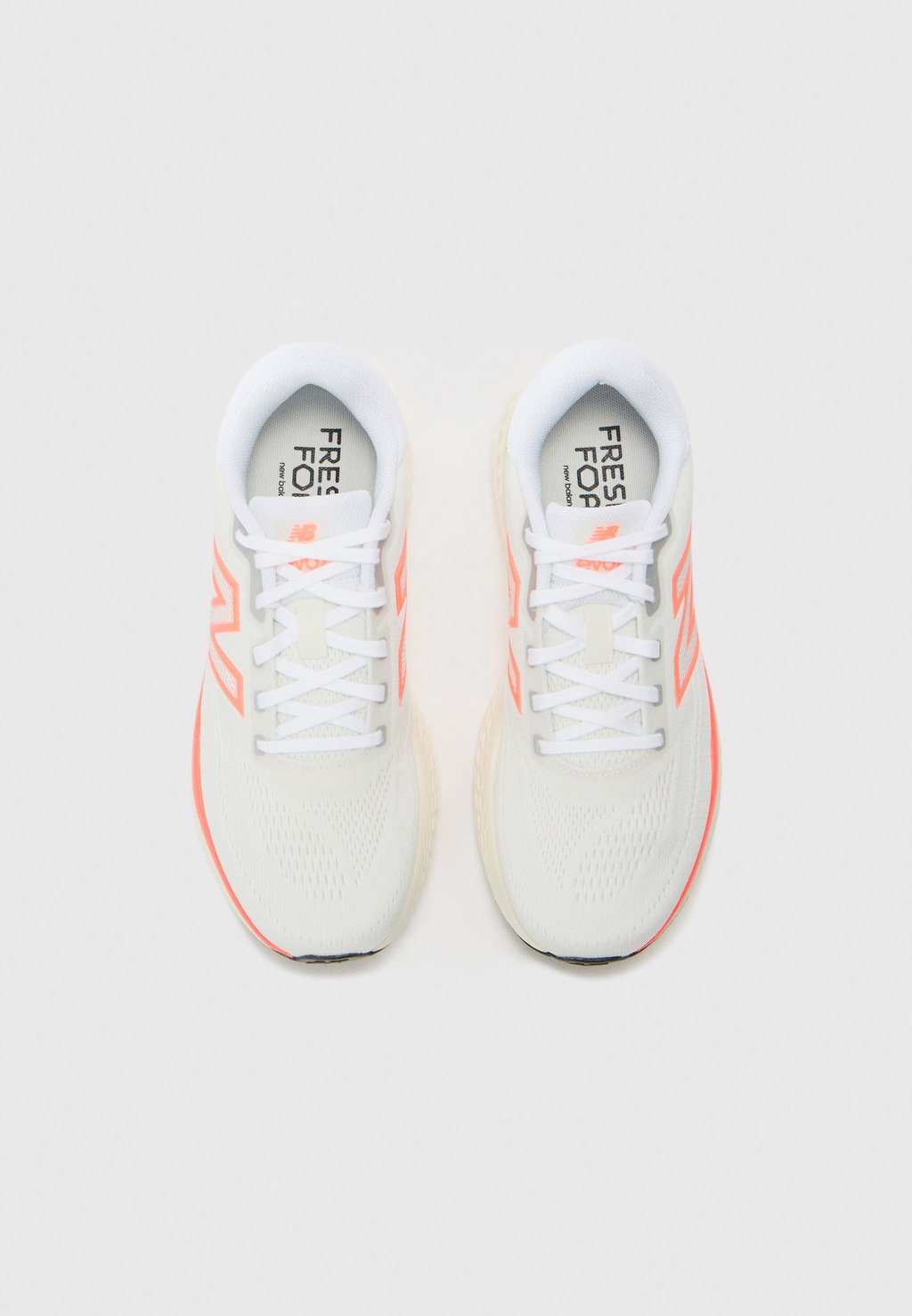 Кроссовки для бега EVOZ V4 New Balance, белый — фото 4
