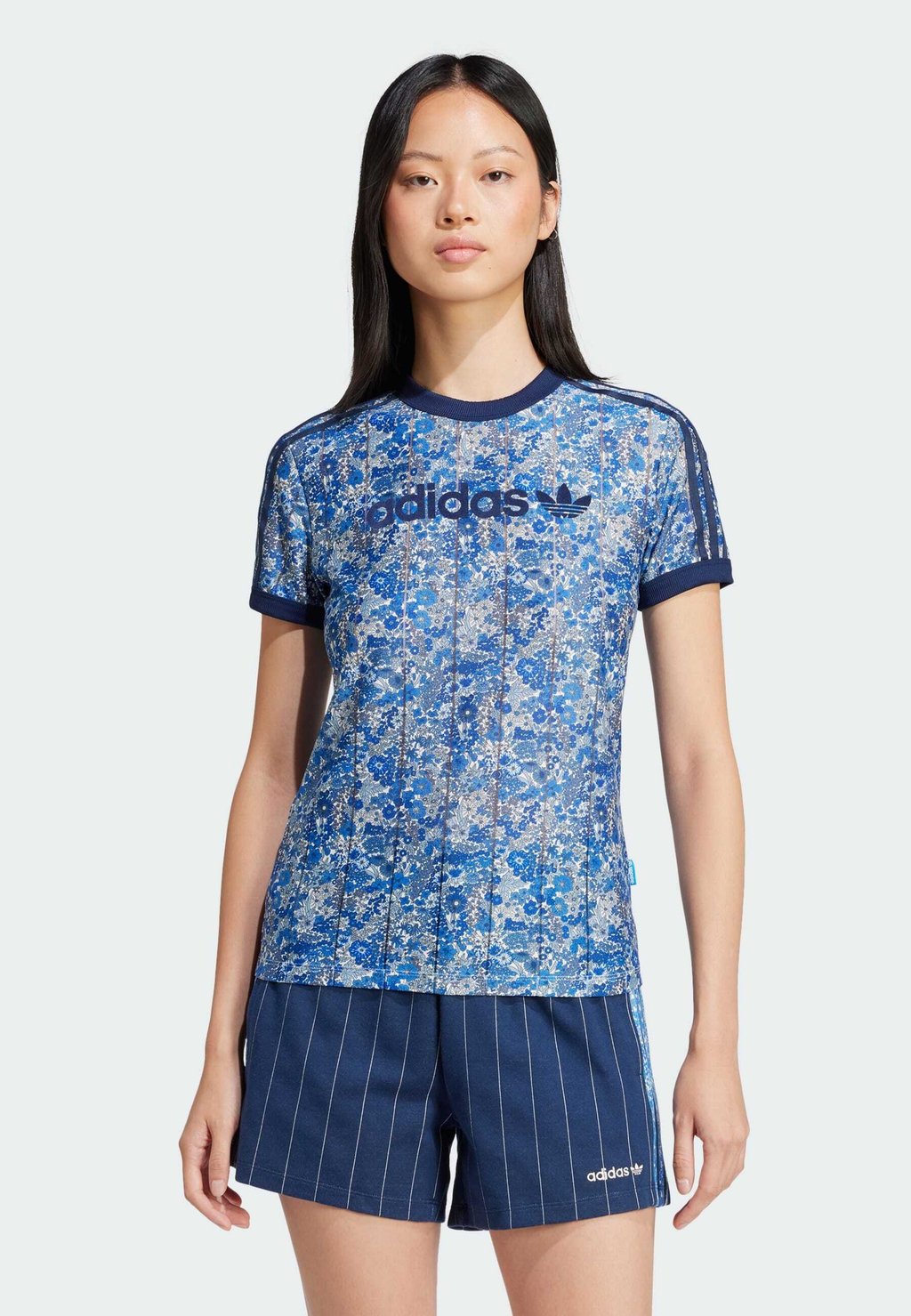 

Футболка с принтом LIBERTY CALI Adidas Originals, мультиколор