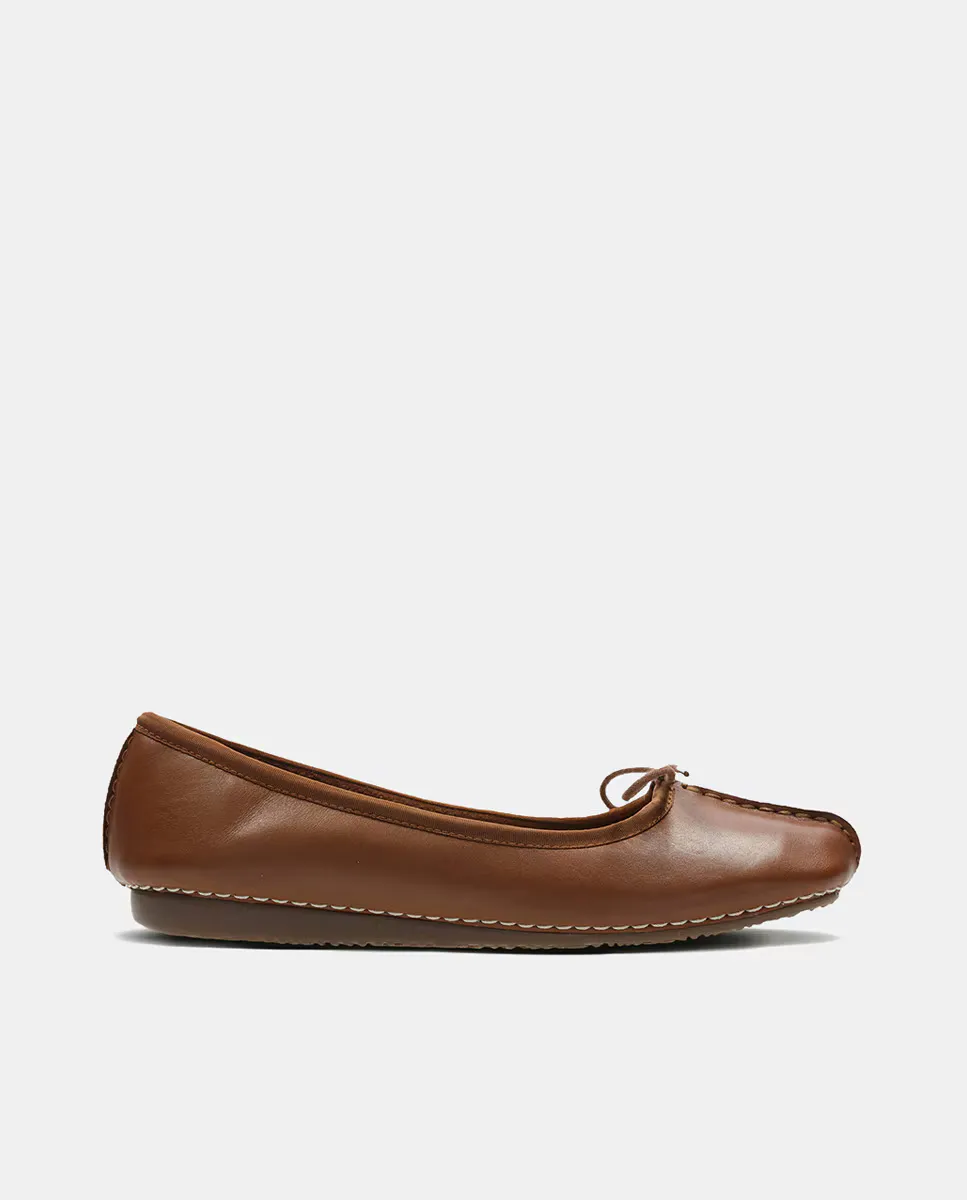 

Женские кожаные балетки Freckle Ice на подошве TR Clarks, коричневый