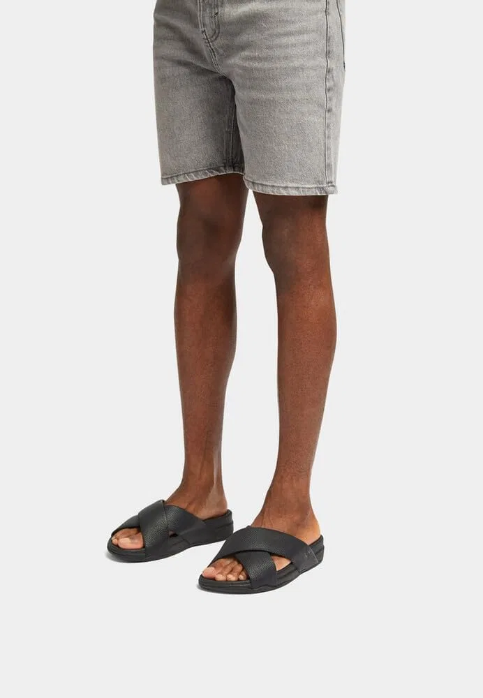 Мужские сандалии Fitflop Surfer из зернистой кожи с перекрестным плетением, Black — фото 2