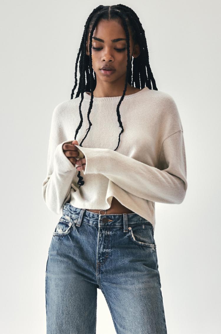 

Мягкий на ощупь укороченный джемпер Pull And Bear, экрю