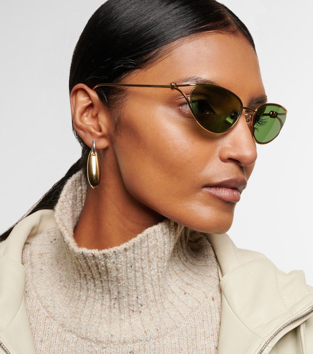Кошачий глаз солнцезащитные очки с узлом Bottega Veneta, Gold-Gold-Green — фото 3