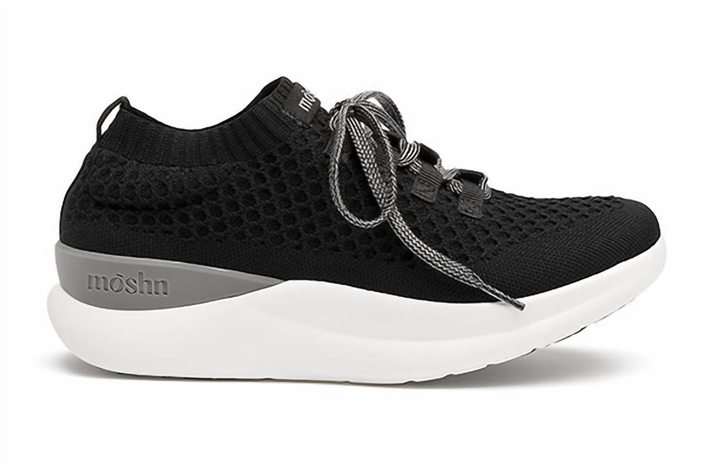 Женские туфли Moshn Vigor черного цвета Klogs Footwear — фото 2