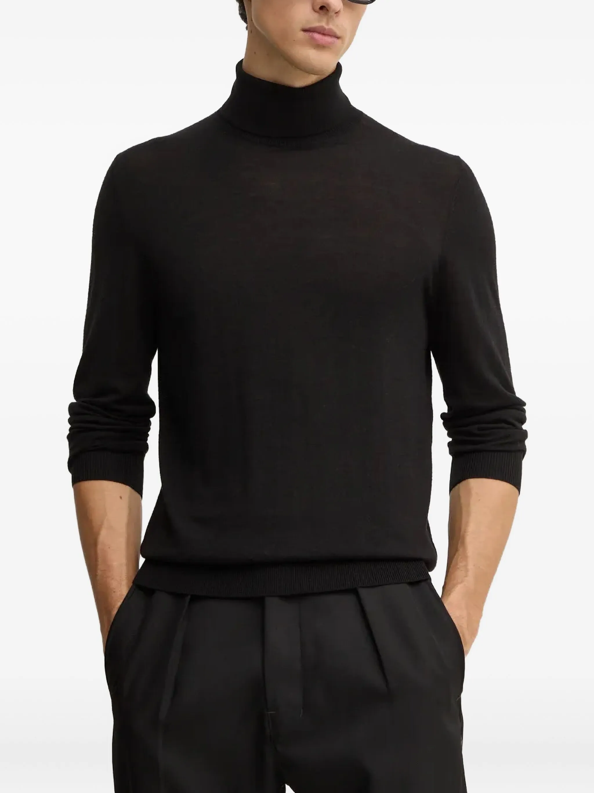 

Свитер с высоким воротником Hackett, черный