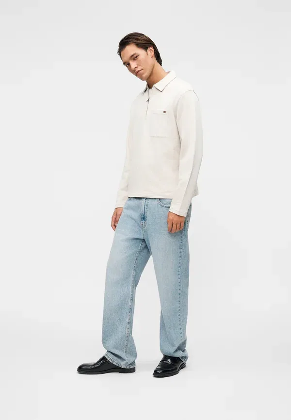 Толстовка Tommy Hilfiger Essential Pocket Core, цвет овсяное молоко — фото 2