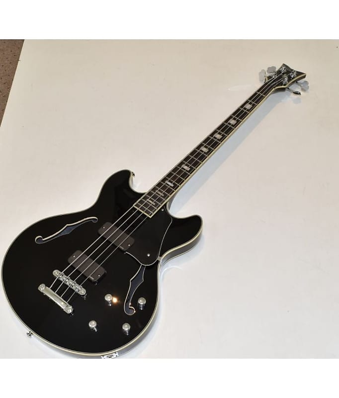 

Басс гитара Schecter Corsair Bass in Gloss Black 2122