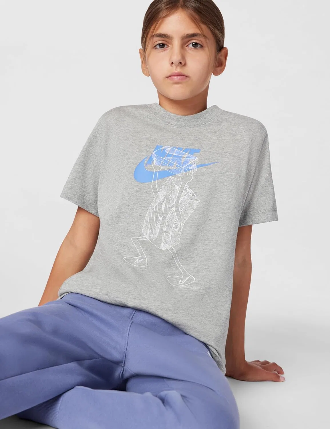 Футболка Sportswear Club Futura Nike, темно-серый меланж — фото 2