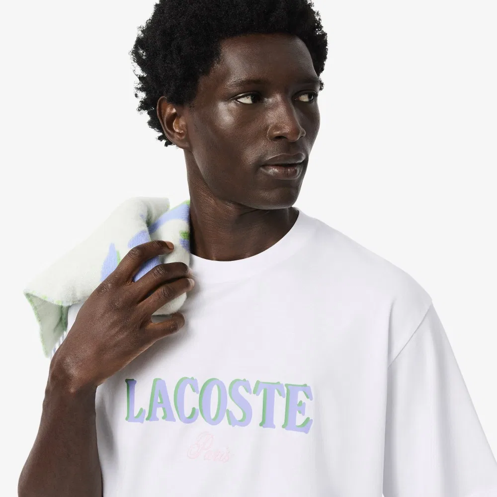 Мужская футболка Lacoste Holiday с графическим леттерингом, свободный крой, белая — фото 2