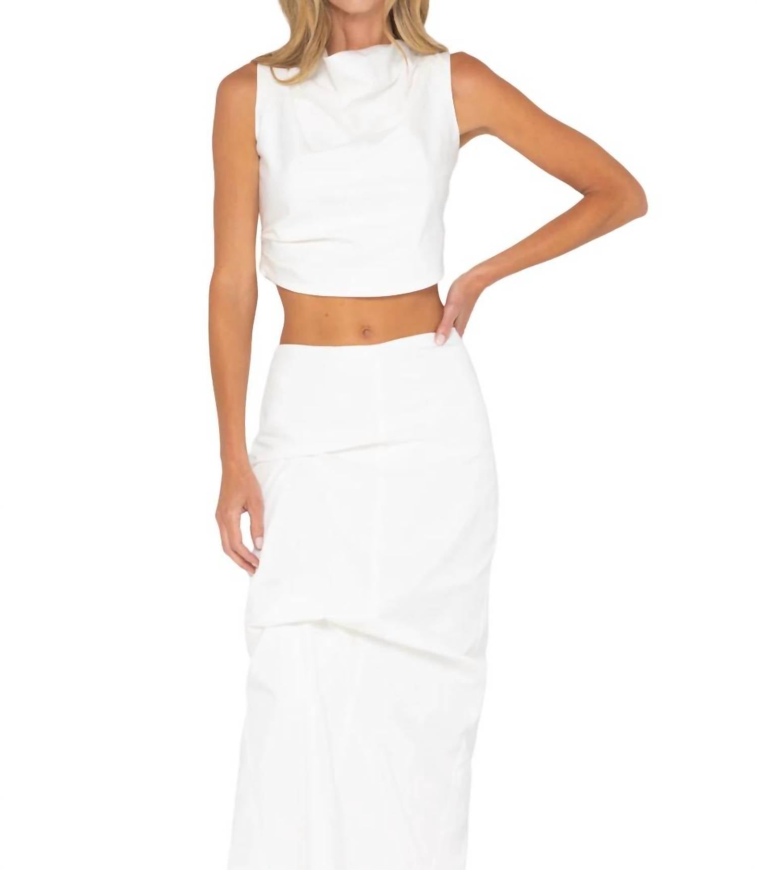 

Каден топ в цвете off white JBQ