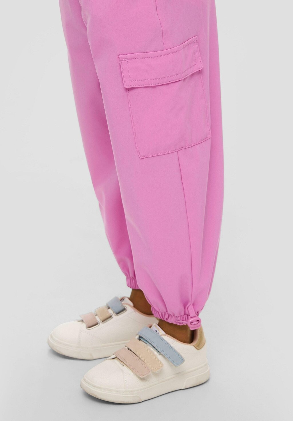 

Брюки-карго MIT TASCHEN s.Oliver, розовый