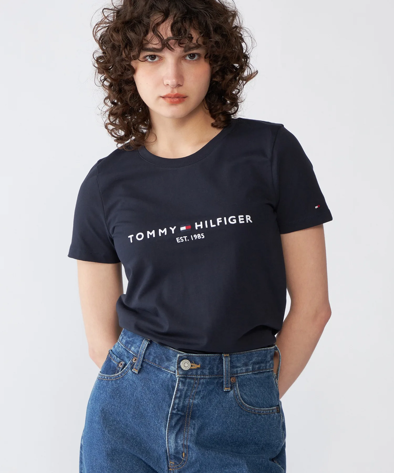 Женская футболка с логотипом TOMMY HILFIGER тёмно-синяя