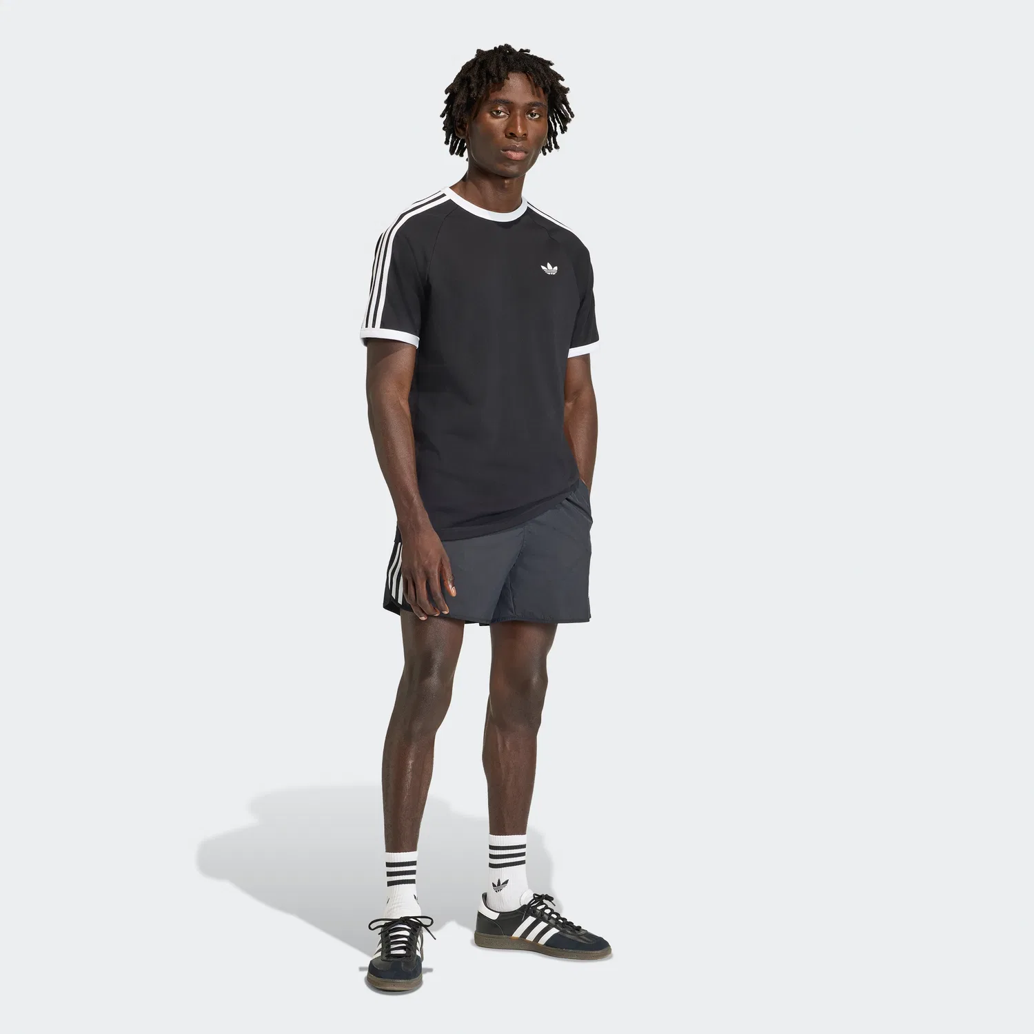 Мужская футболка с 3 полосками, чёрная, от Adidas — фото 3