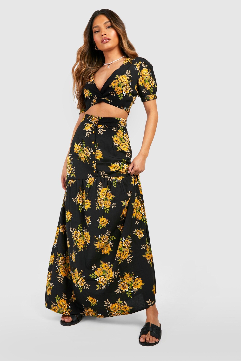 

Комплект из двух предметов vic макси-юбка с погруженным цветом Boohoo, черный