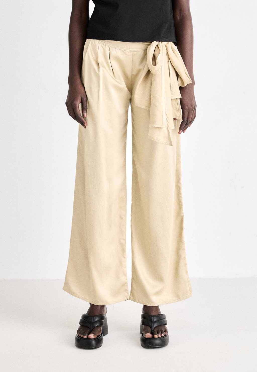 

Брюки SAGE LOIS Jeans, Beige