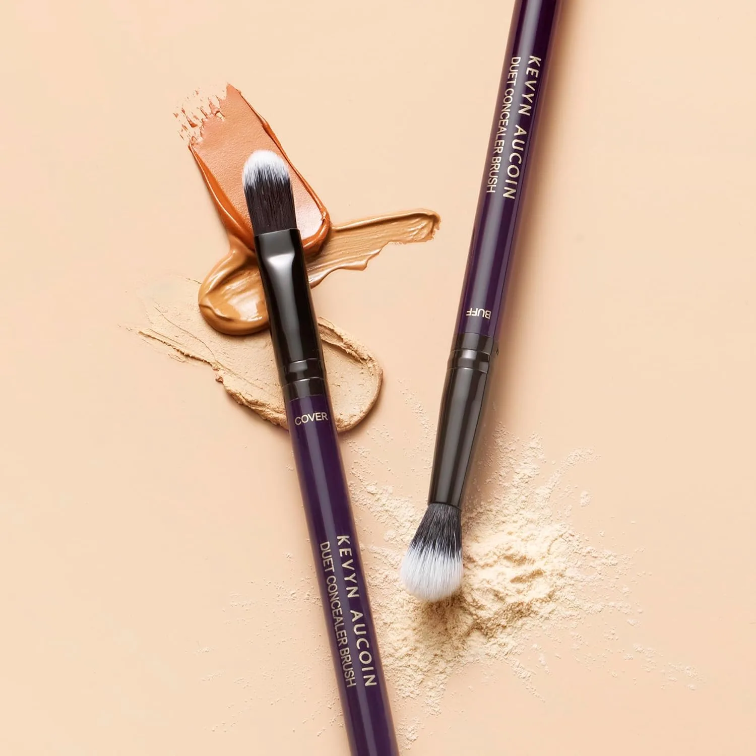 Kevyn Aucoin Duet Concealer Brush: двусторонняя кисть для консилера, COVER для точного нанесения, BUFF для растушевки, brown — фото 3