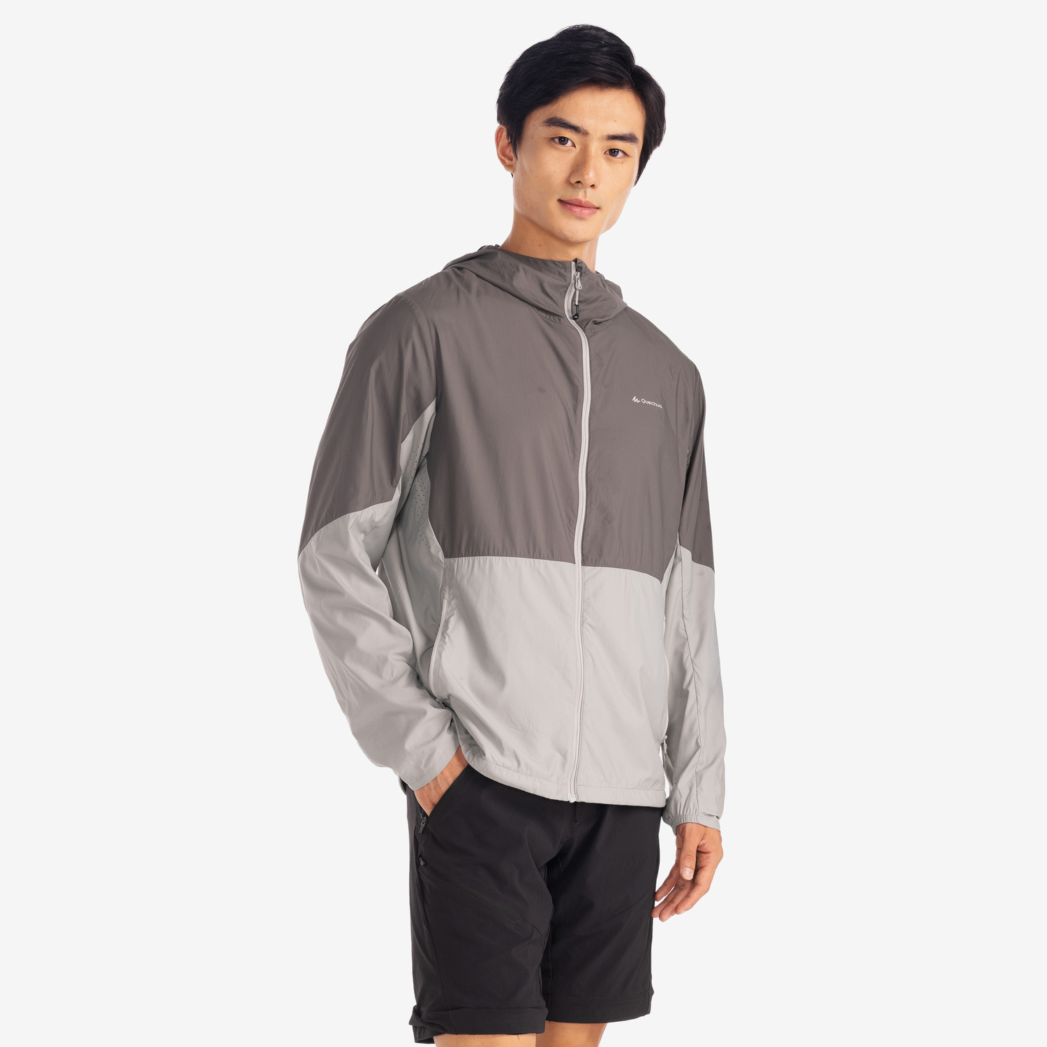 

Мужская горная трекинговая ветровка Quechua HELIUM 500