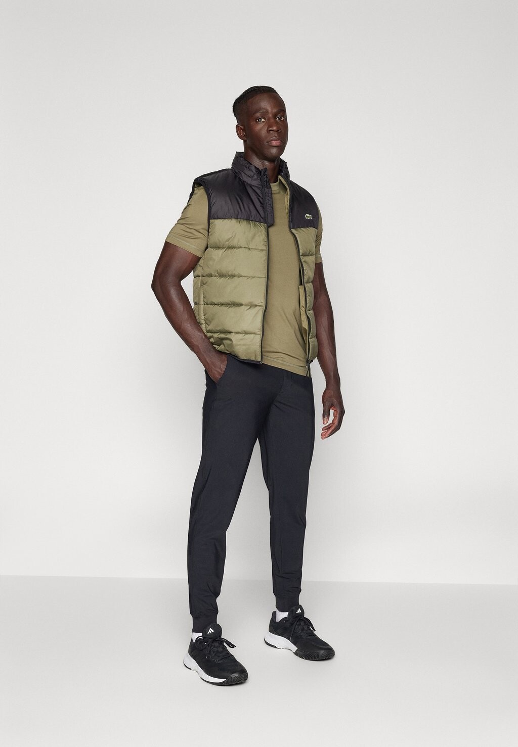 

Спортивная футболка TEE TURTLE NECK Lacoste Sport, хаки