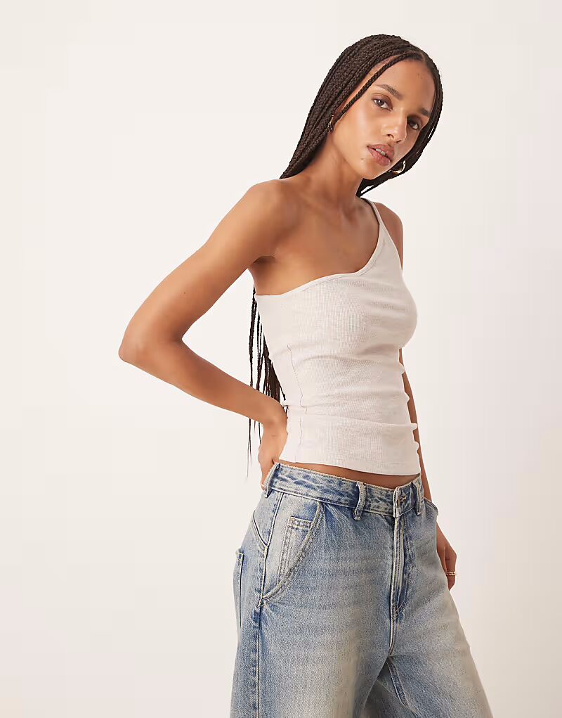 

Майка на одно плечо с текстурированной полоской ASOS DESIGN нейтрального цвета