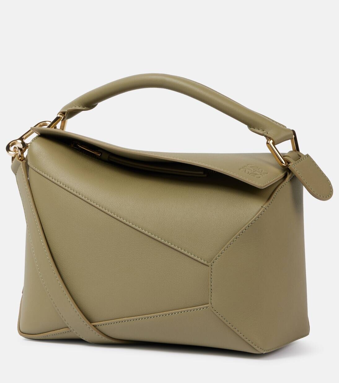 

Сумка-тоут из кожи Puzzle Small Loewe, цвет eucalypus green