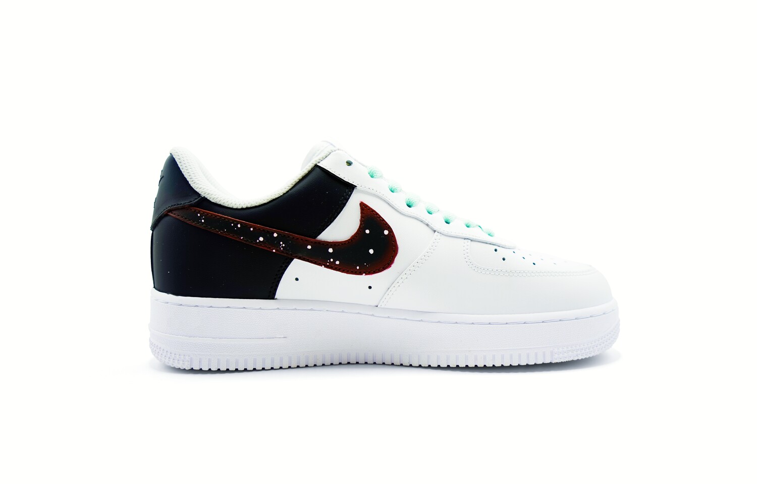 

Кроссовки Nike Air Force 1 Skateboard Shoes Women's Low-Top White, черный