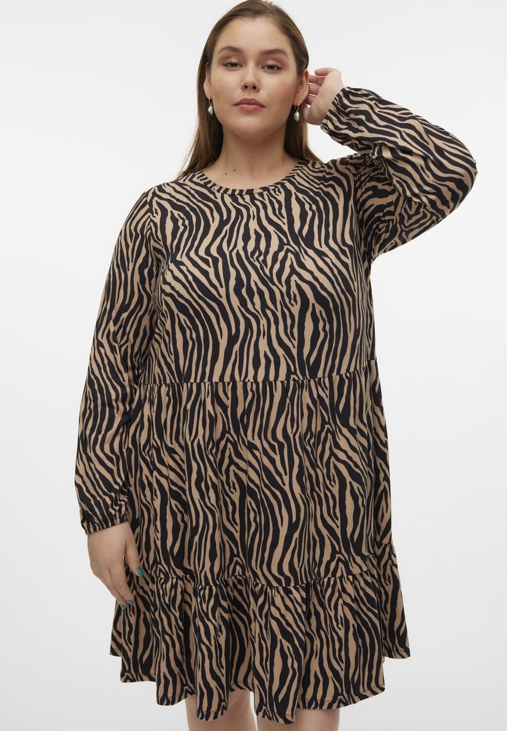 

Платье из джерси VMCINA DRESS Vero Moda Curve, цвет silver mink