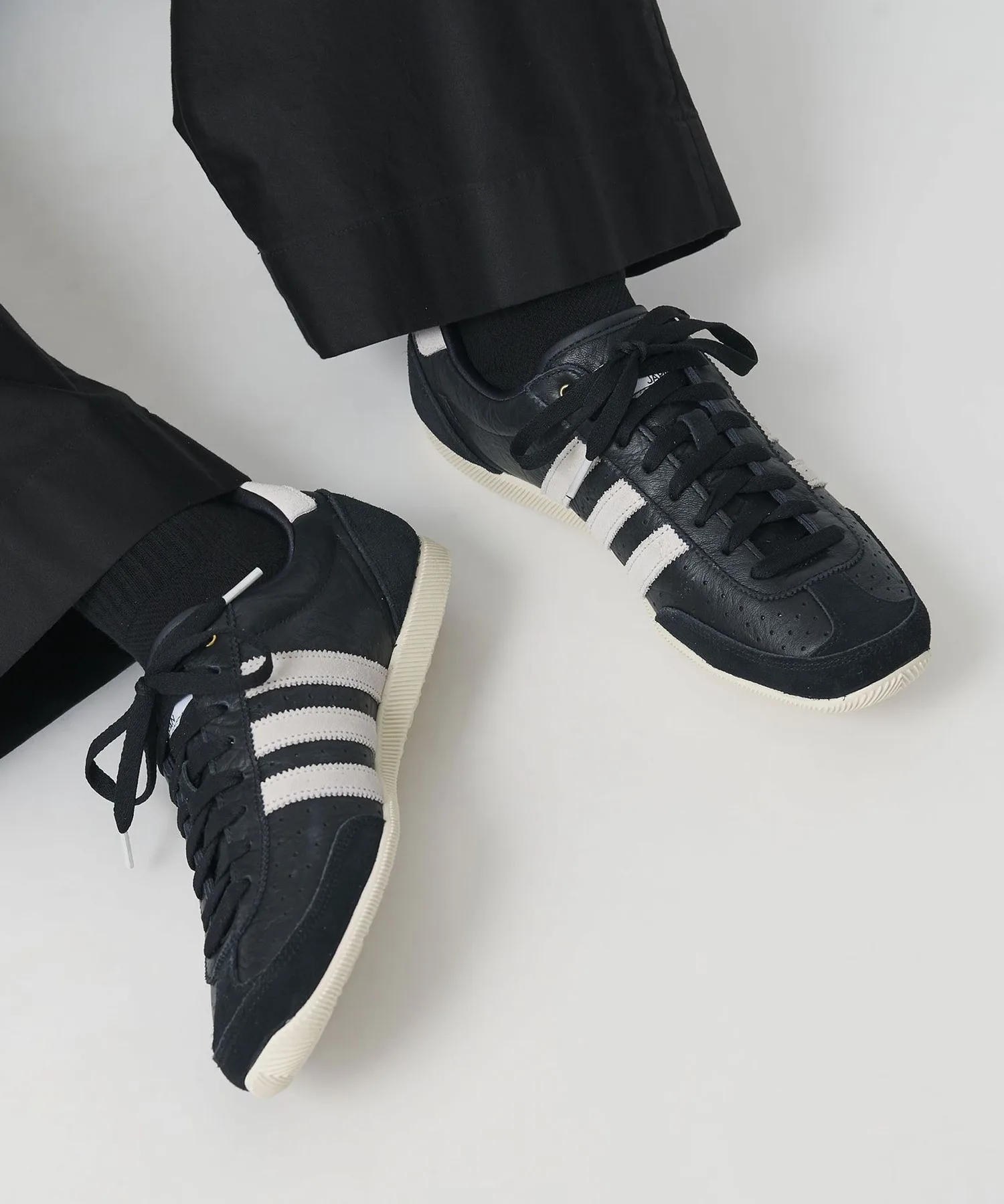Мужские кроссовки из натуральной кожи adidas Originals JAPAN чёрные — фото 2