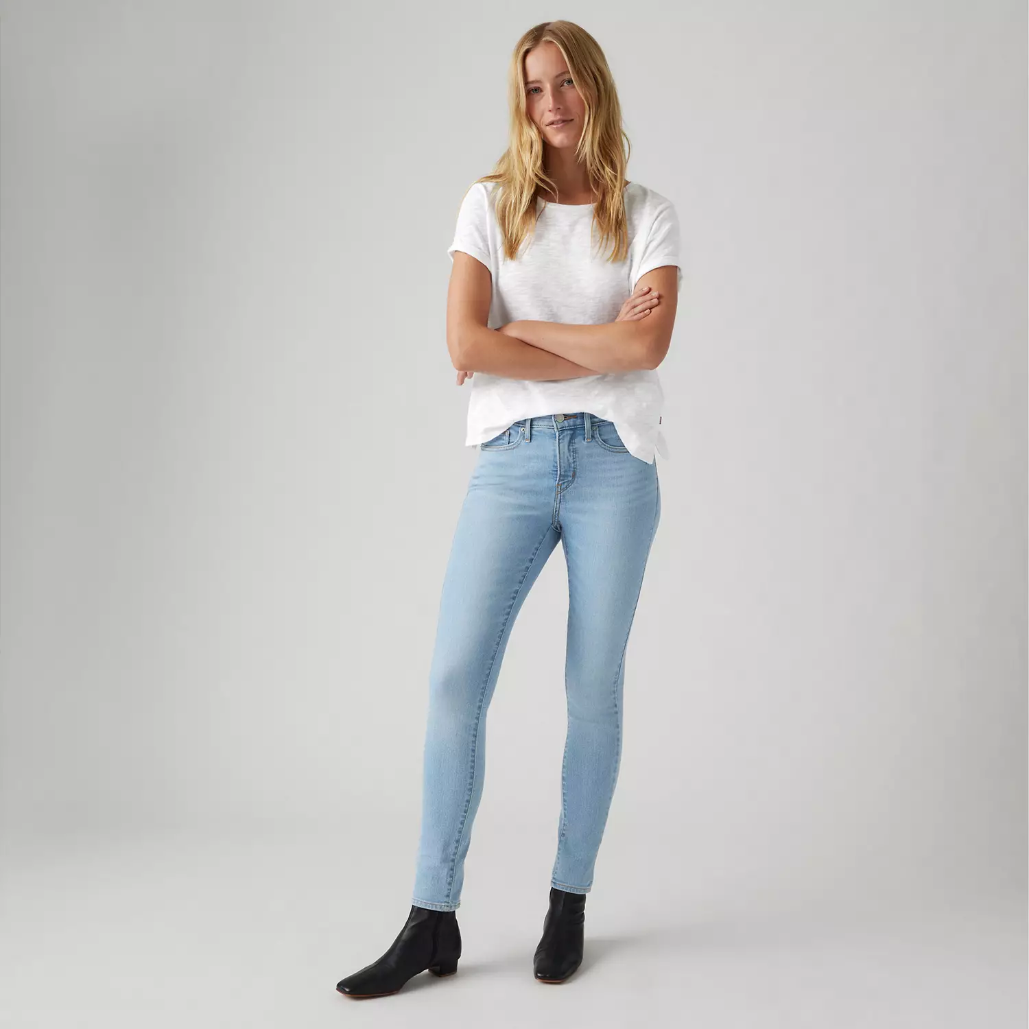 

311 Формирующие узкие женские джинсы Levi's, цвет Up And Away - Light Wash