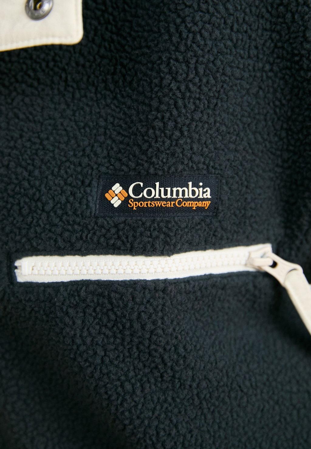 

Флисовый свитер HELVETIA™ CROPPED HALF SNAP Columbia, черный