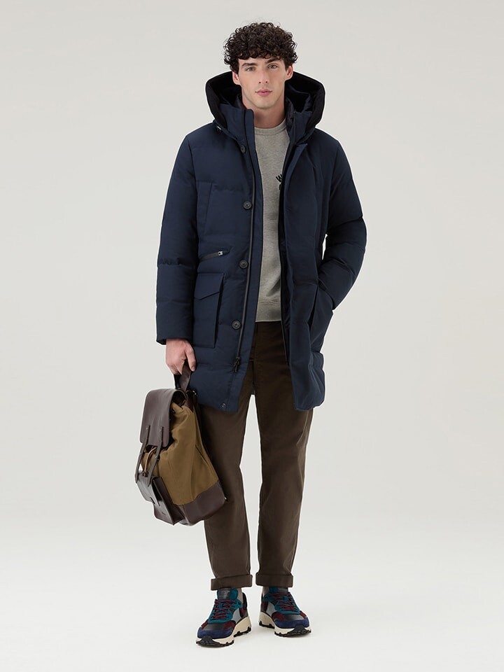 

Парка Woolrich Daunenparka, темно-синий