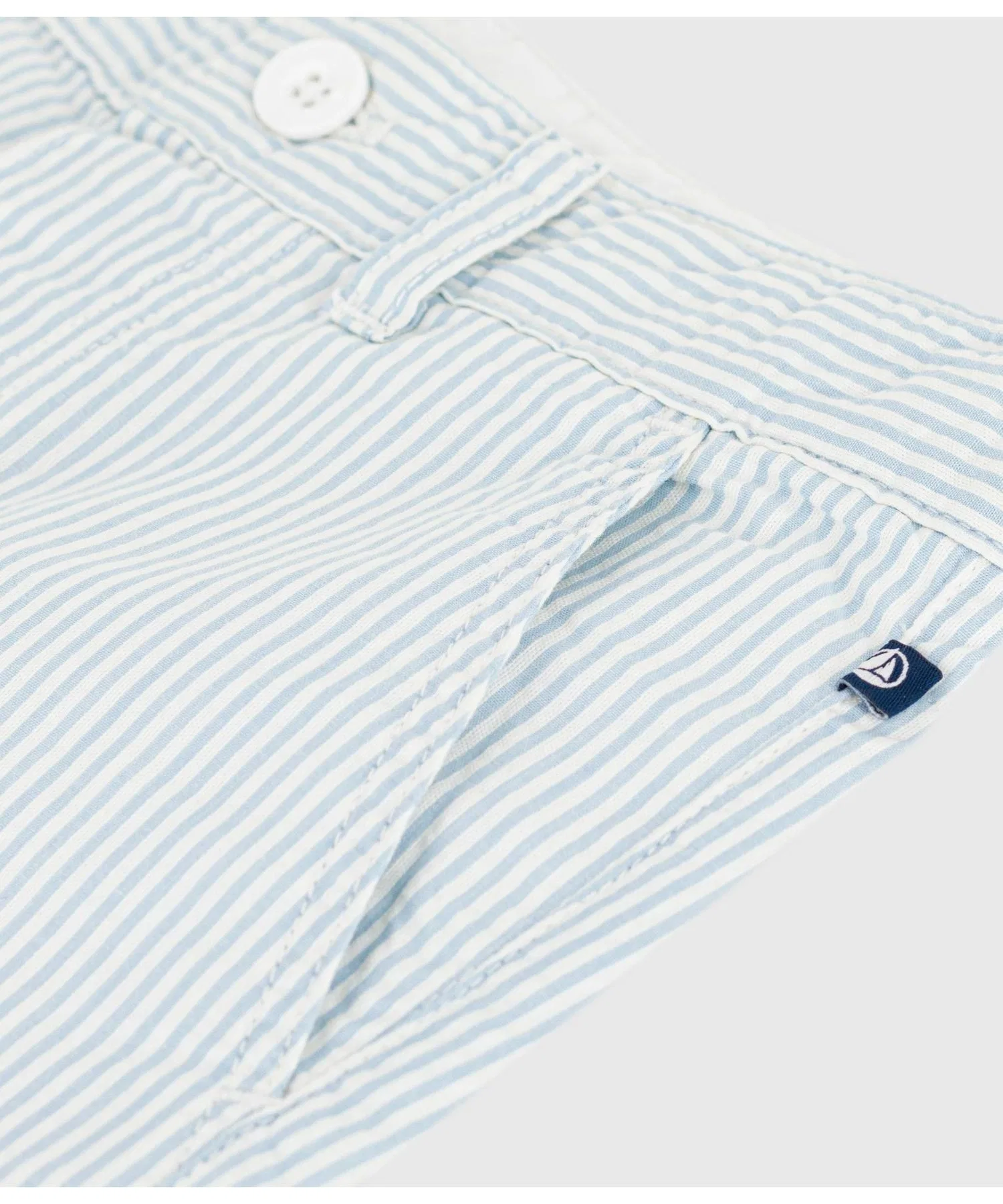 Детские полосатые хлопковые бермуды PETIT BATEAU бело-синие — фото 4