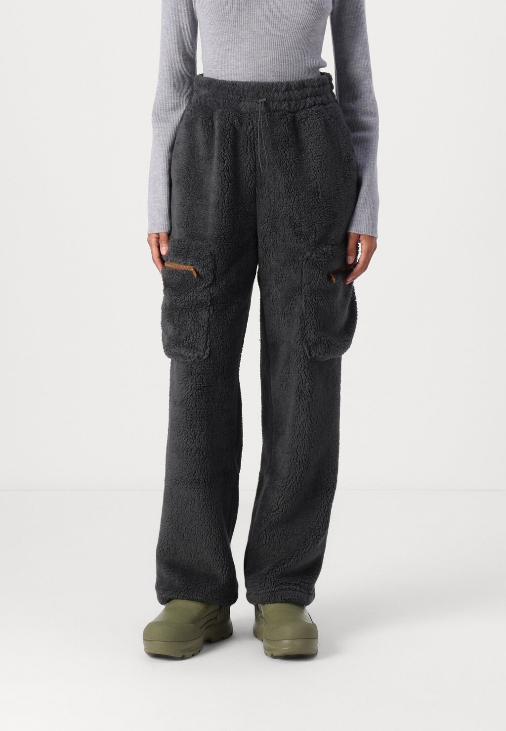 

Брюки карго NYISHA CARGO PANT UGG, черный