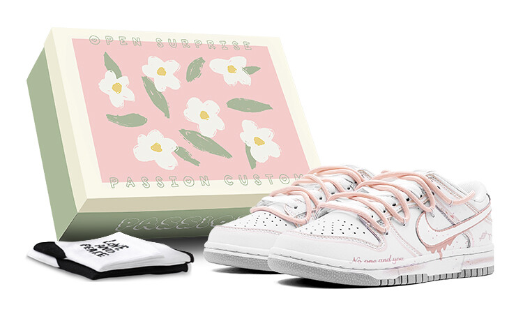 

Женские кроссовки для скейтбординга Nike Dunk, Pink