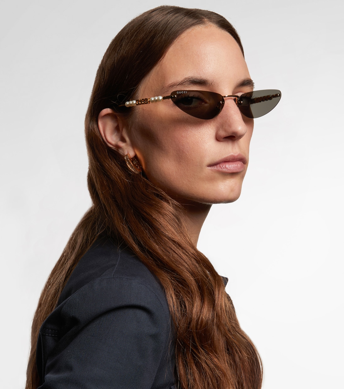 Солнцезащитные очки «кошачий глаз» с искусственным жемчугом Gucci — фото 3