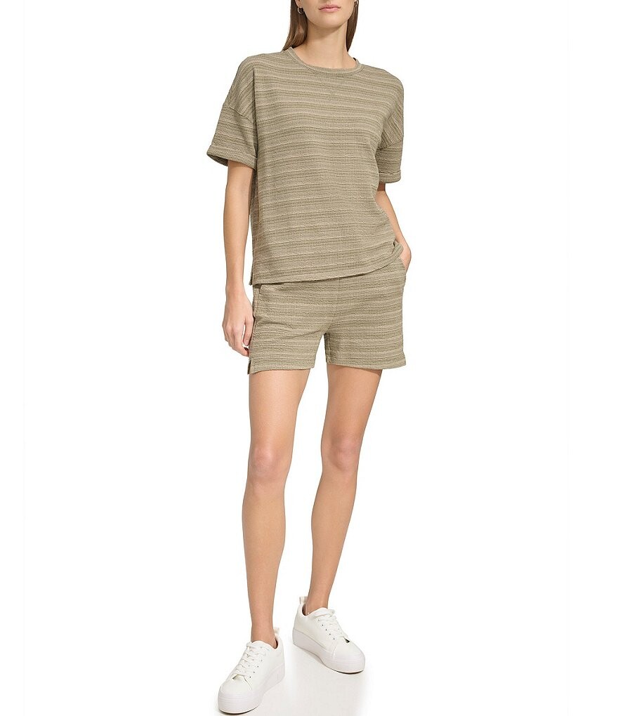 

Топ с короткими рукавами и манжетами в полоску Andrew Marc Sport Heritage, зеленый