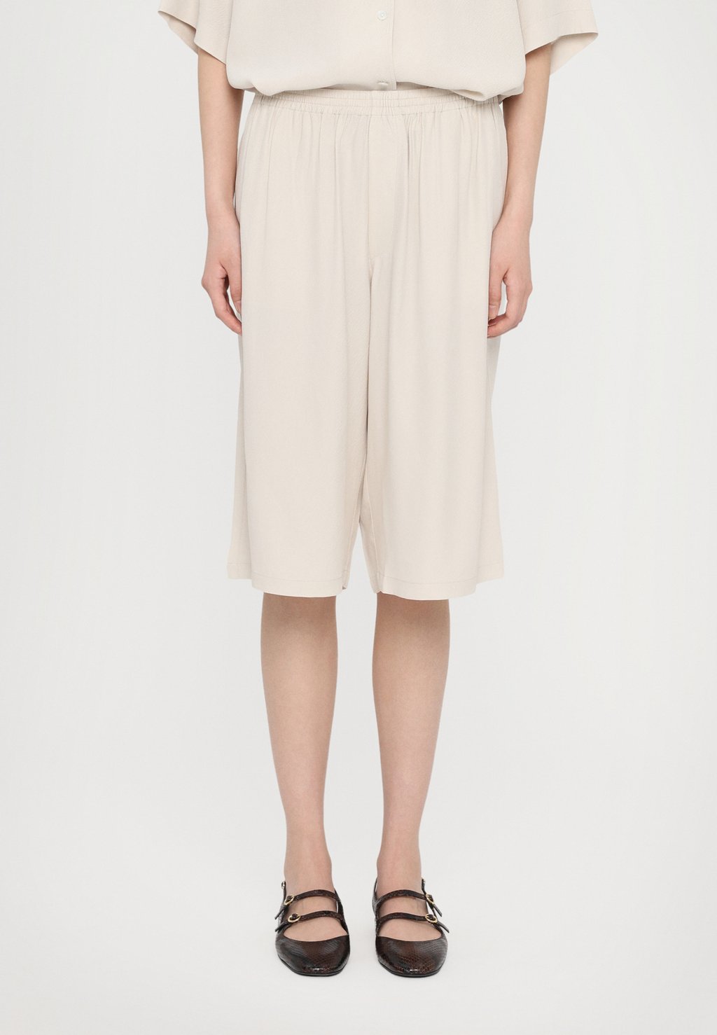

Шорты CASUAL Filippa K, молочный