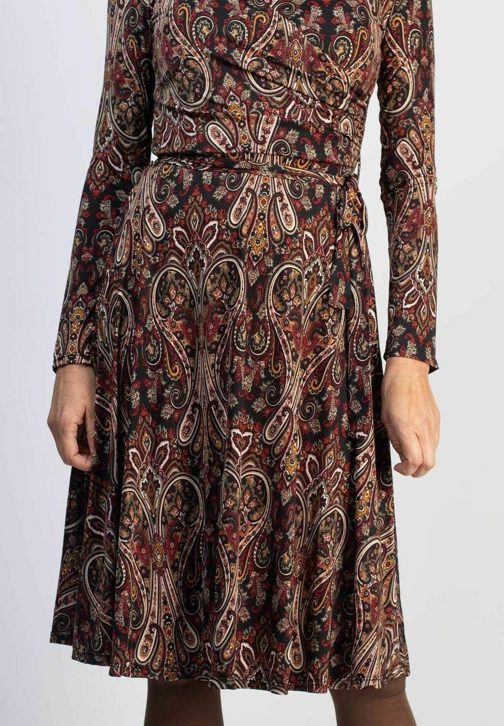 

Платье из джерси MARGUERITE PAISLEY Stockholms Klänningsfabrik, мультиколор