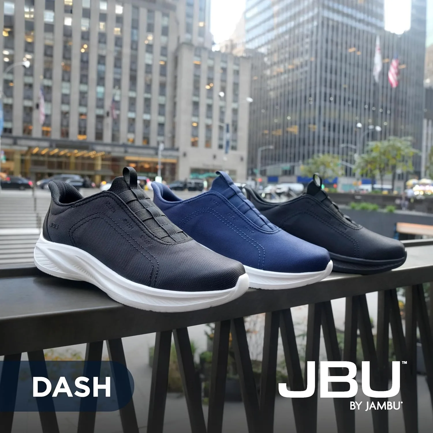 Мужские слипоны Jambu Dash Easy-wear: простой и непринужденный стиль, мягкая трикотажная и нубуковая конструкция, съемные стельки Relax Foam, комфортная подошва-качалка, черный — фото 3