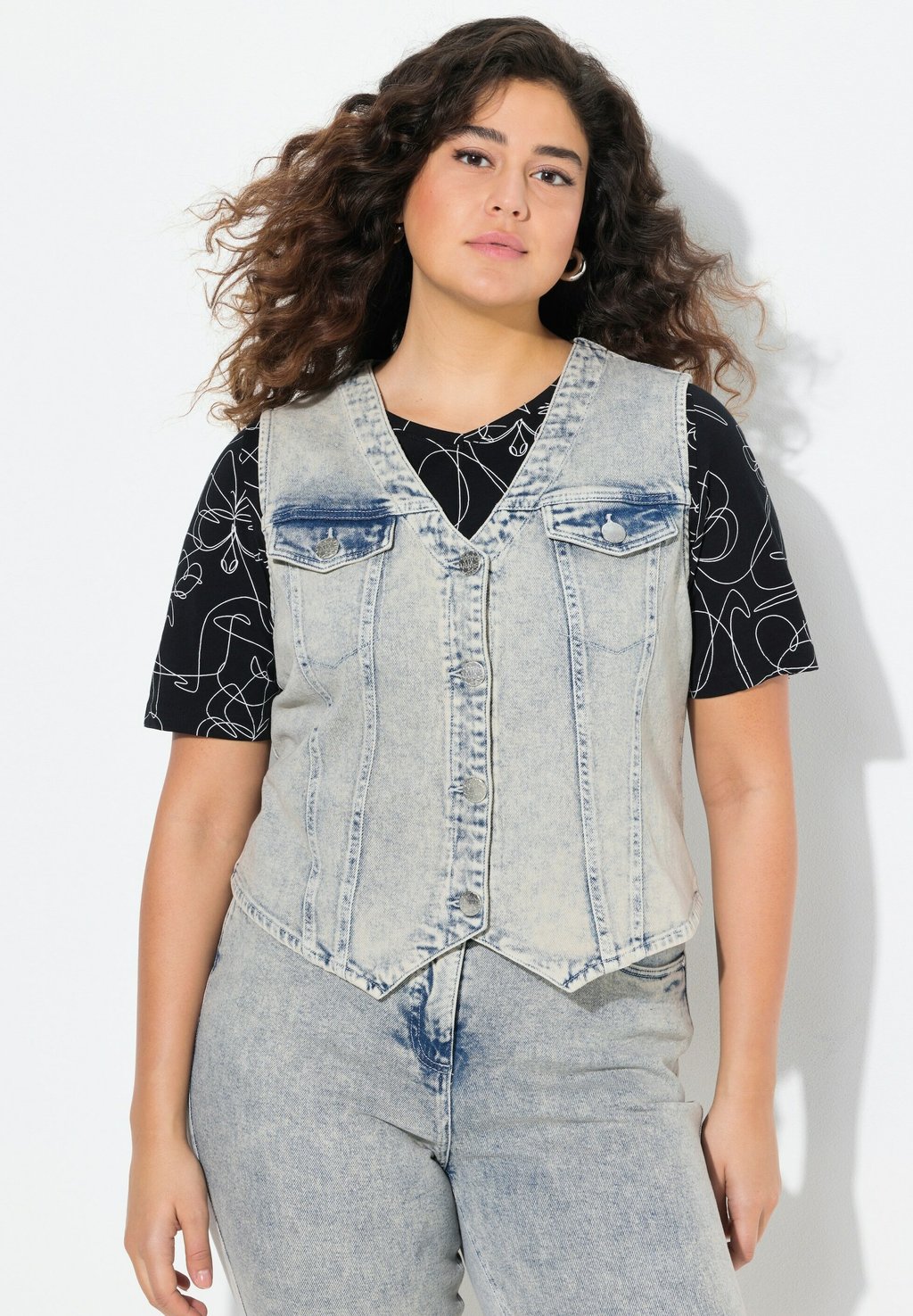 

Жилет LIGHT WASH POINTED Ulla Popken, деним