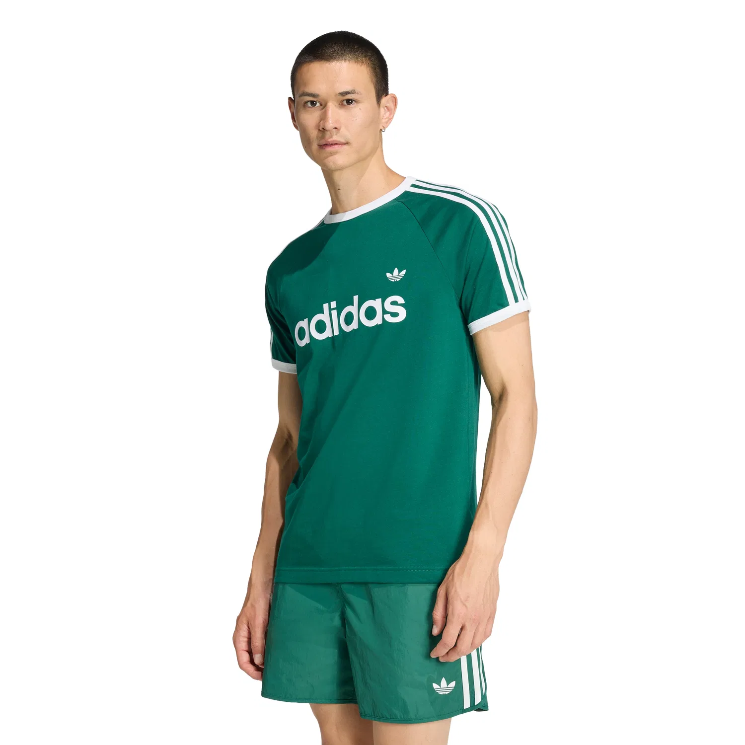 Мужская футболка с тремя полосками и контрастной окантовкой от Adidas — фото 4